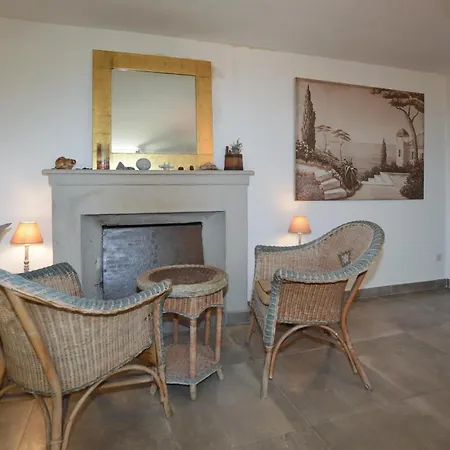 1 Bedroom Cozy In *