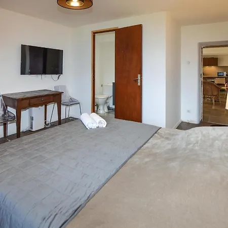 1 Bedroom Cozy In Appartamento *